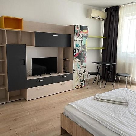 Bega Cirumvalatiunii One Room Apartment- 4 ทิมิชัวรา ภายนอก รูปภาพ