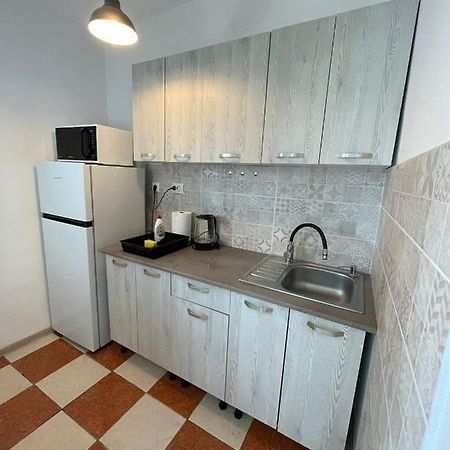 Bega Cirumvalatiunii One Room Apartment- 4 ทิมิชัวรา ภายนอก รูปภาพ